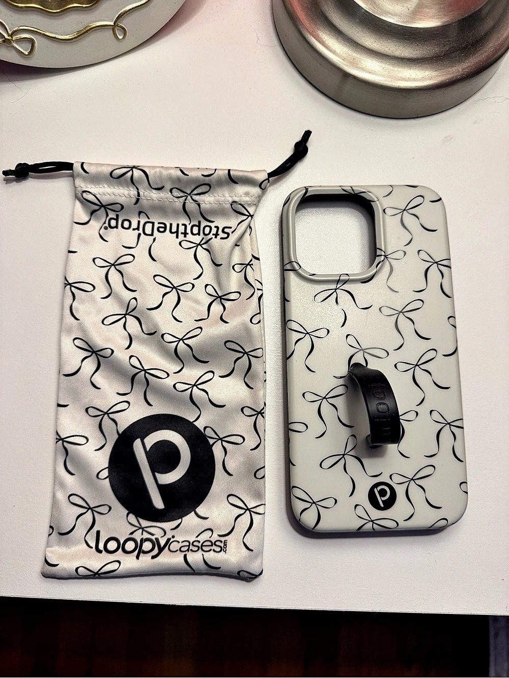 Popsockets White & Black Phone Case With Grip